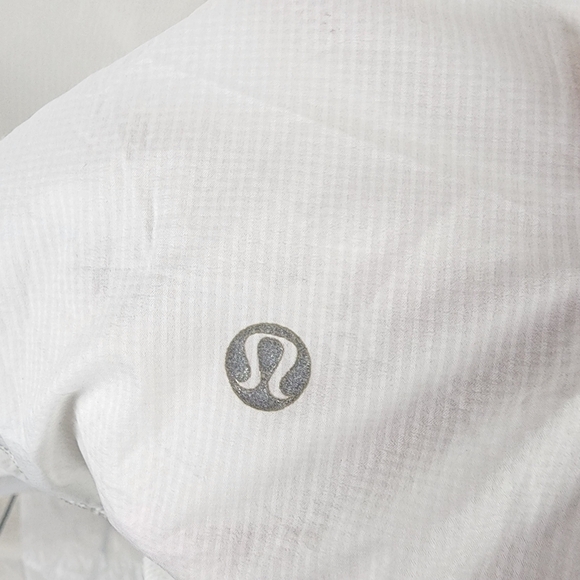 Lululemon Stow N Go Jacket Off White Sheer Size 8 Lightweight Packable Hooded - Picture 10 of 16